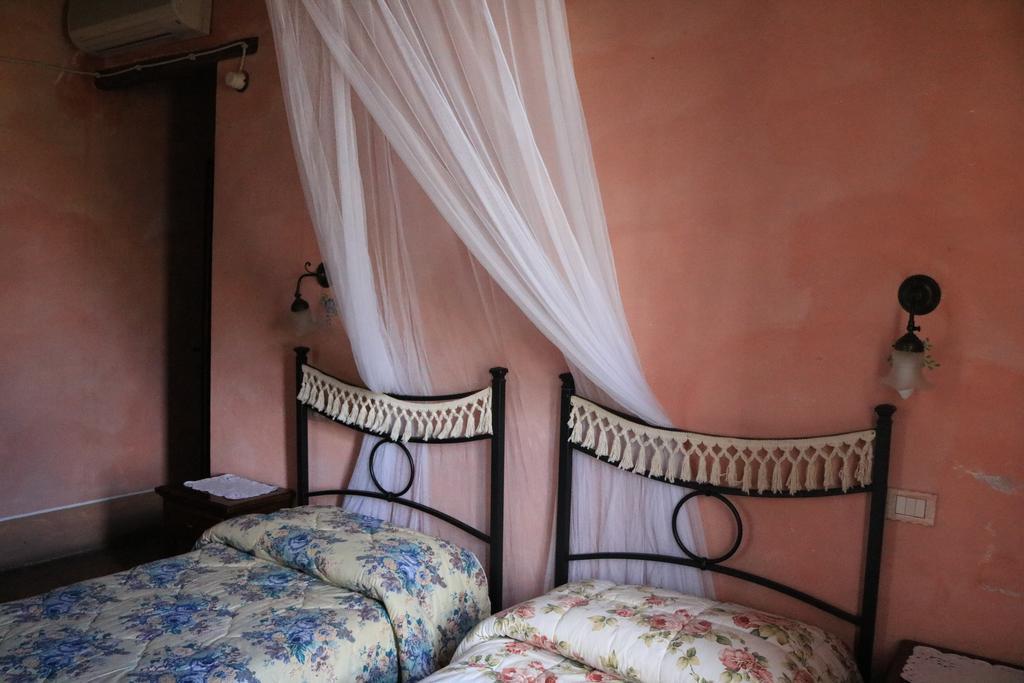 Bed and Breakfast San Buonaventura Bagno Vignoni Zimmer foto